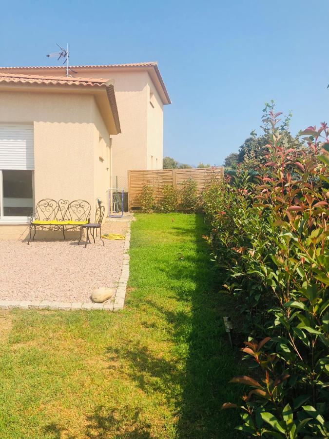 Mini-villa mitoyenne de type F2 proche Golfe de Lava Appietto Esterno foto
