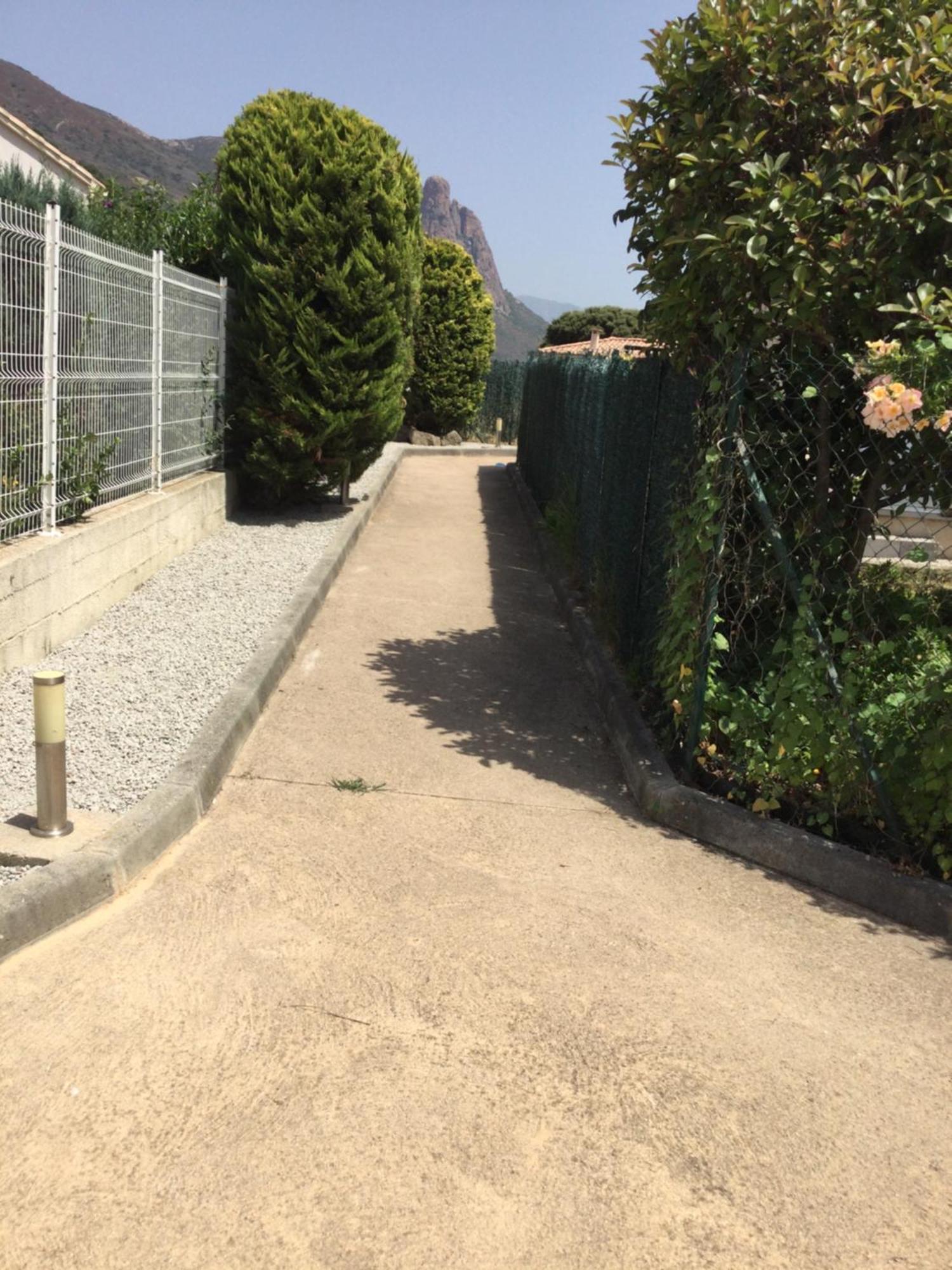 Mini-villa mitoyenne de type F2 proche Golfe de Lava Appietto Esterno foto