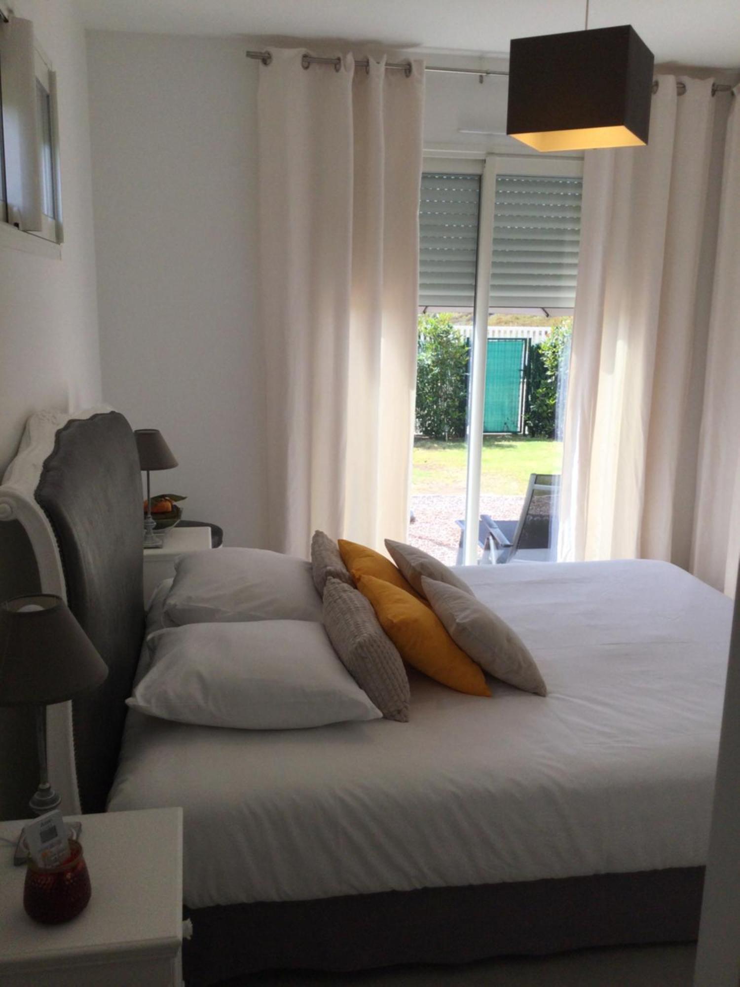 Mini-villa mitoyenne de type F2 proche Golfe de Lava Appietto Esterno foto
